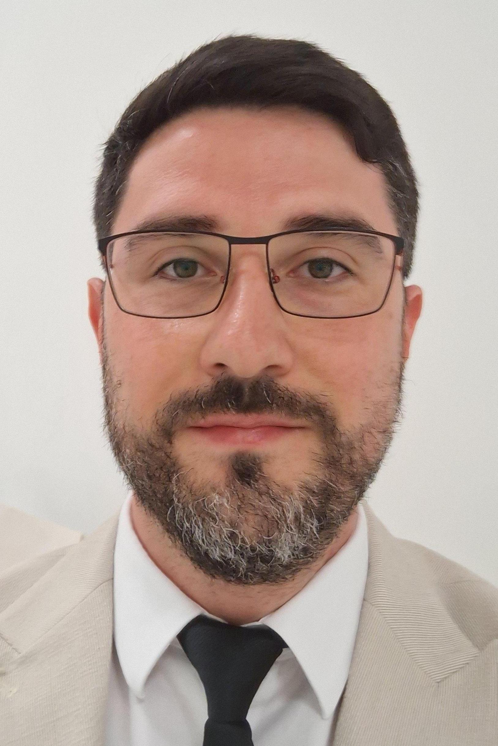 Mutlu Enes